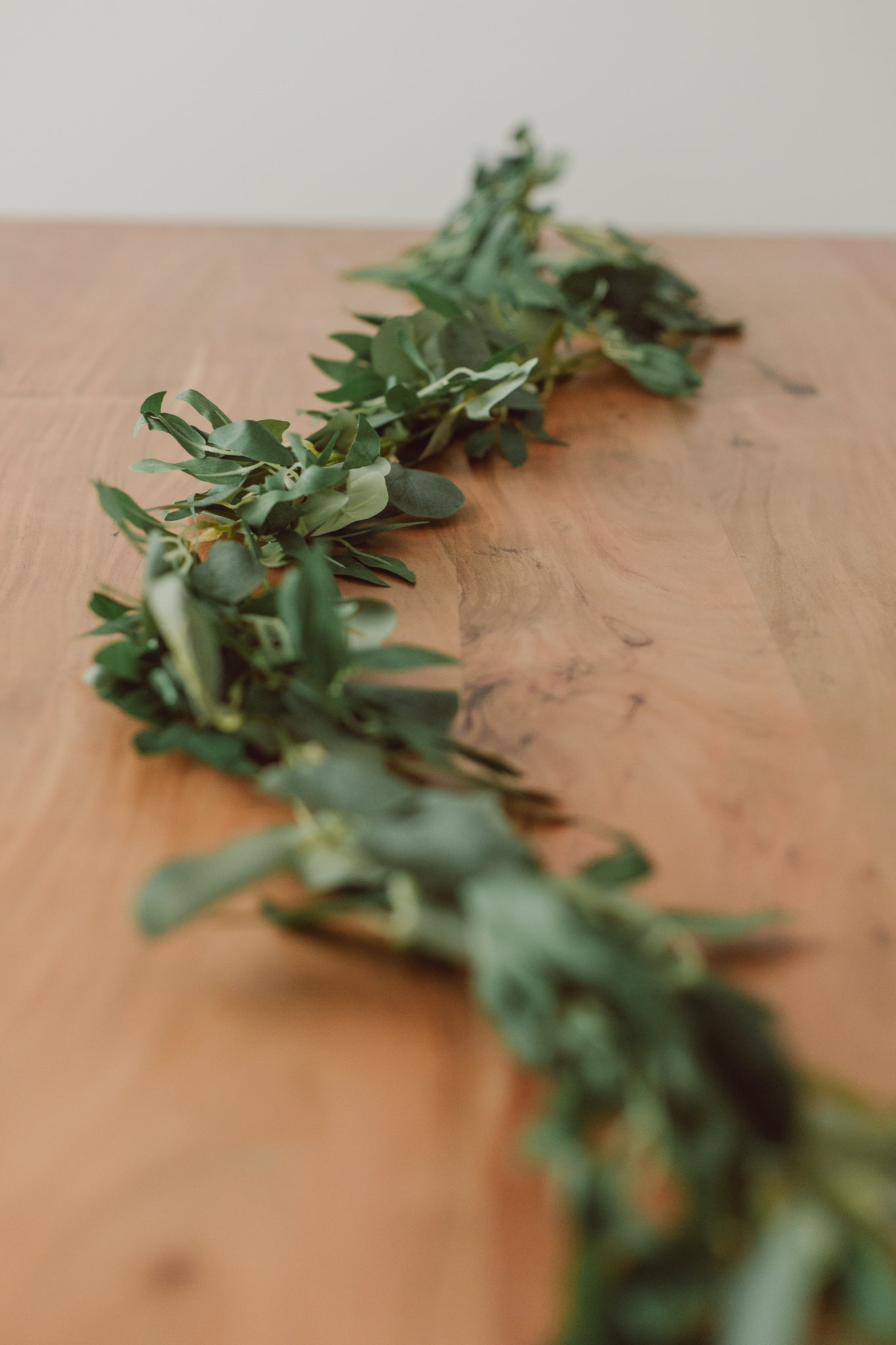 Eucalyptus + Deep Green Willow Garland (artificial)