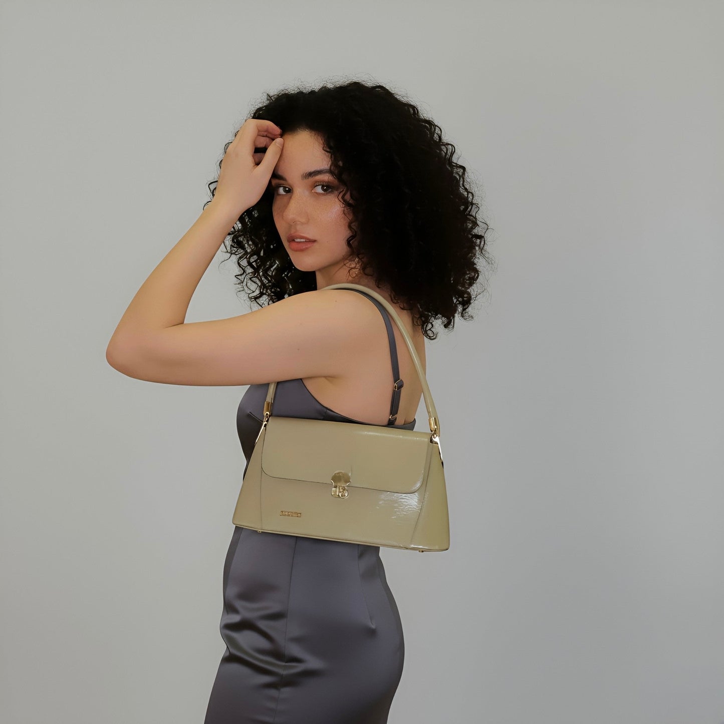 SERENE - Top Handle Shoulder Bag in Green