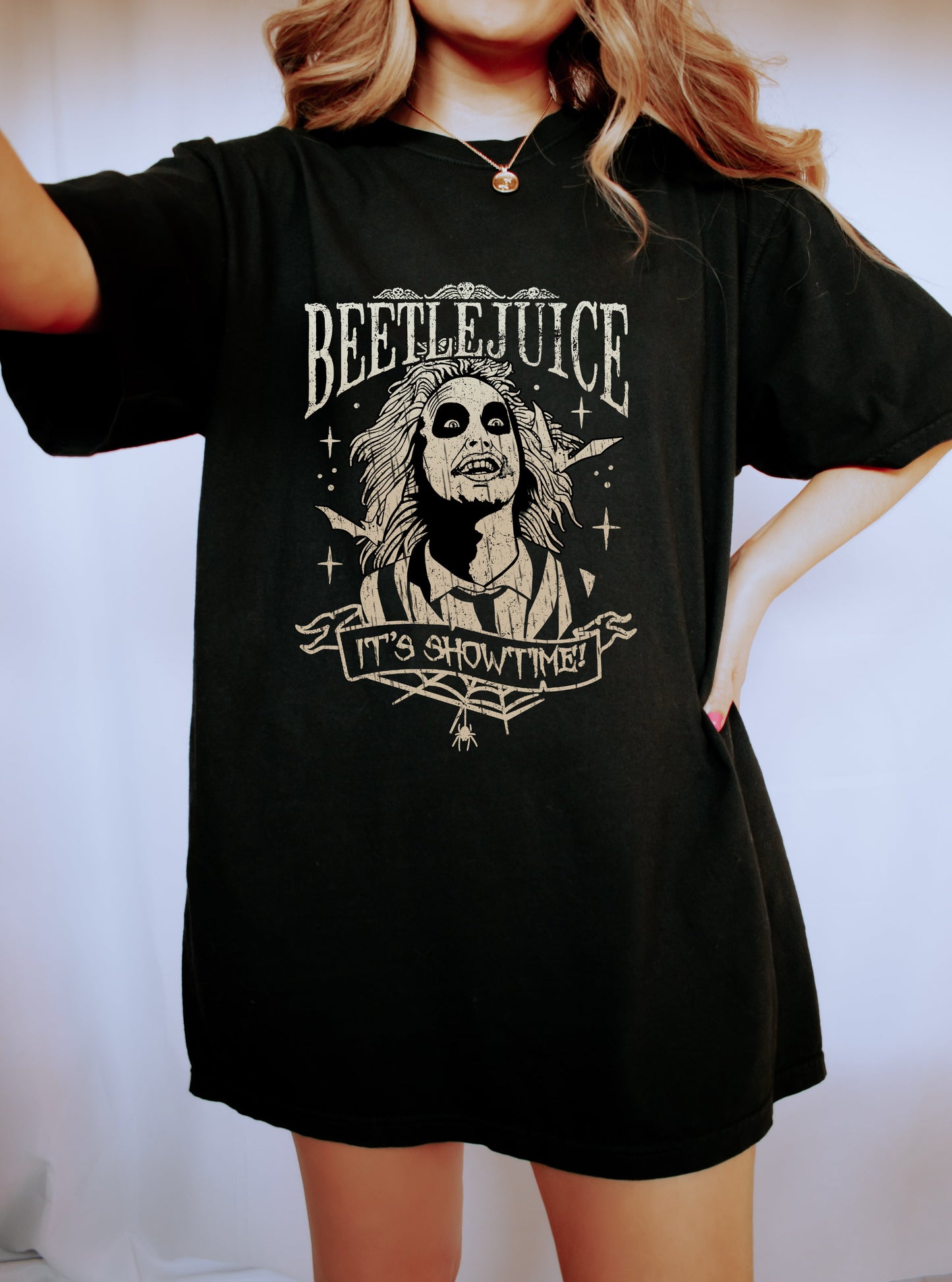 BEETLEJUICE, It’s Showtime-1