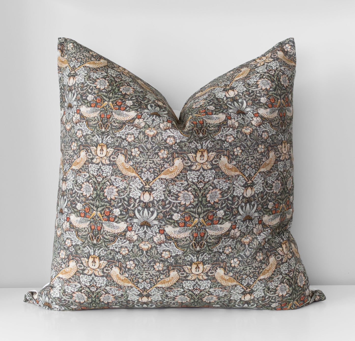 Thalia | Vintage Style Floral Pillow Cover