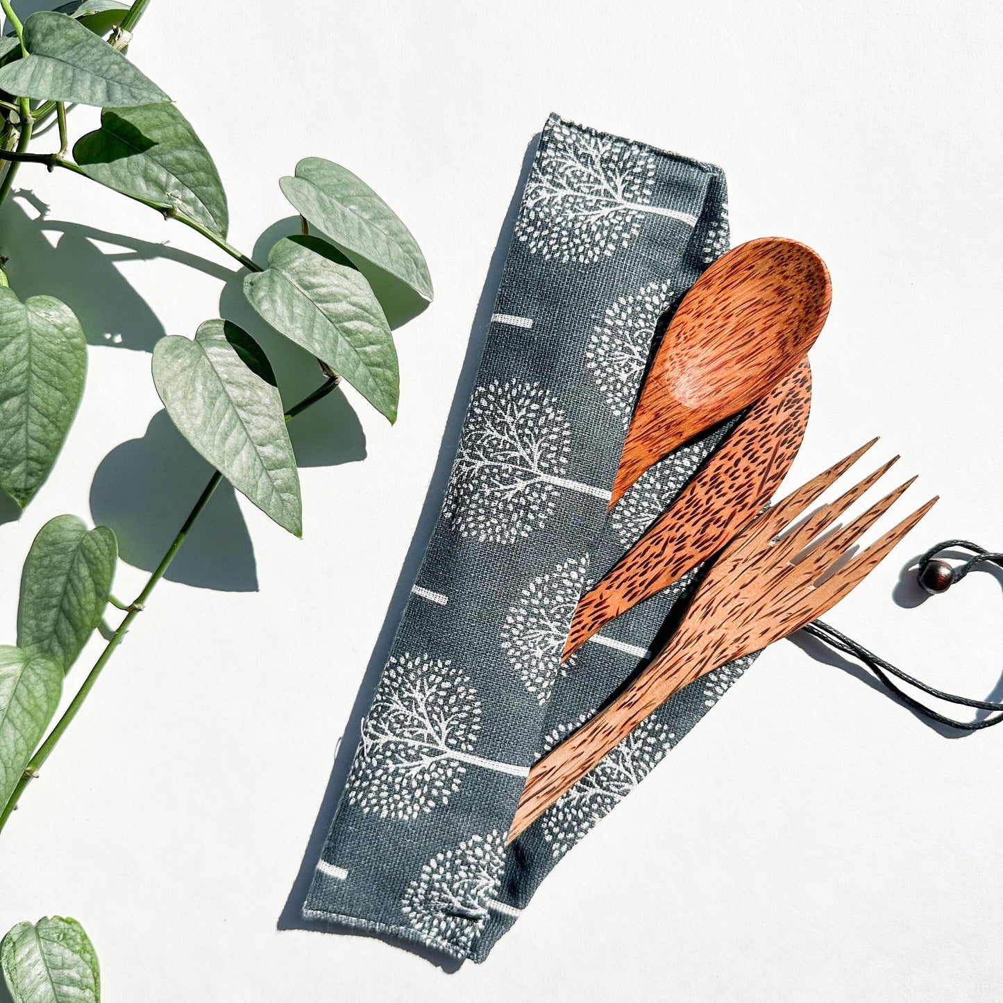Reusable Natural Coconut Wood Cutlery set - Plastic Free Sustainable Camping Picnics Office & Lunch Box - Zero Waste Biodegradable Flatware
