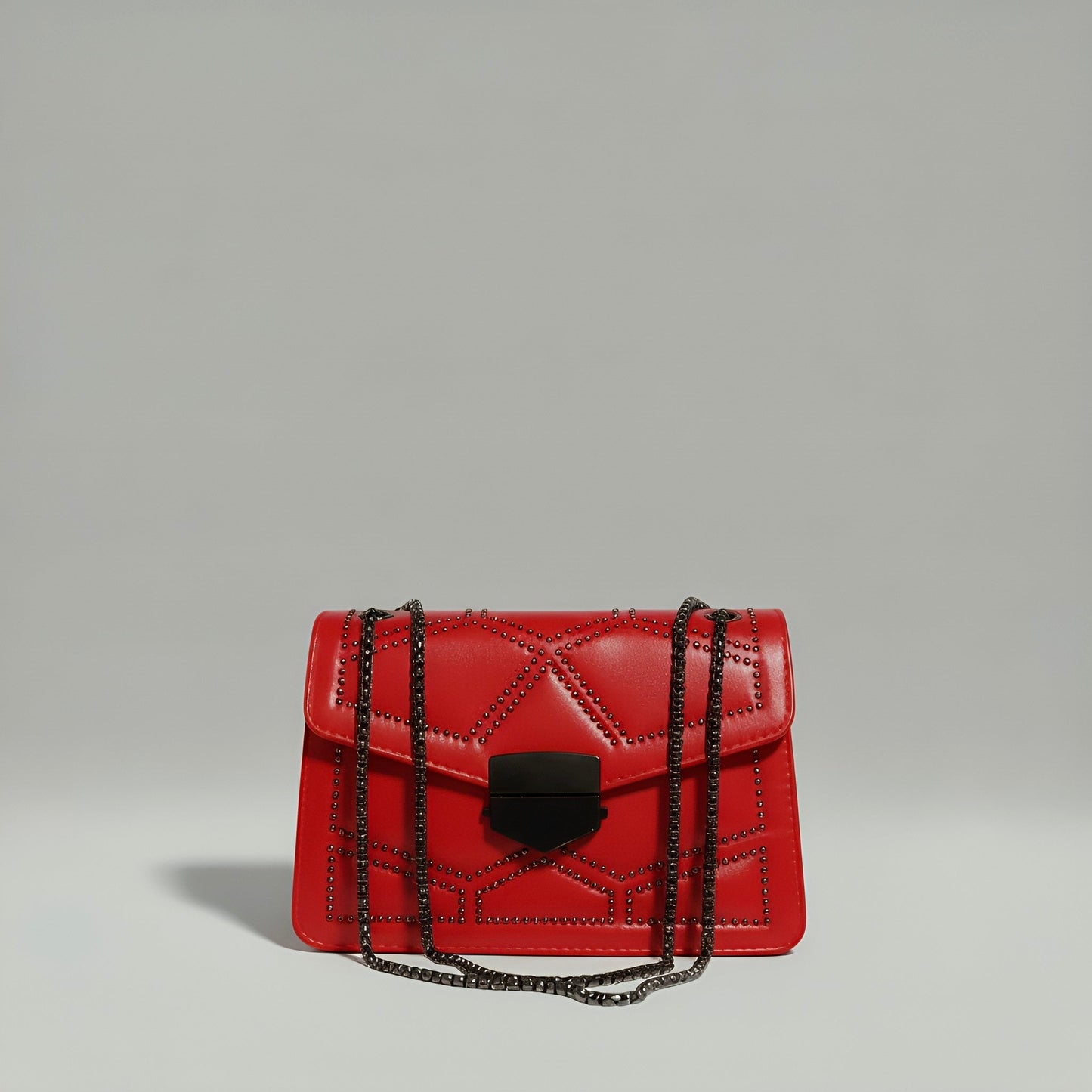 Elegant Aura Crossbody Bag – Chic Chain Strap & Luxurious Leather | Rotta