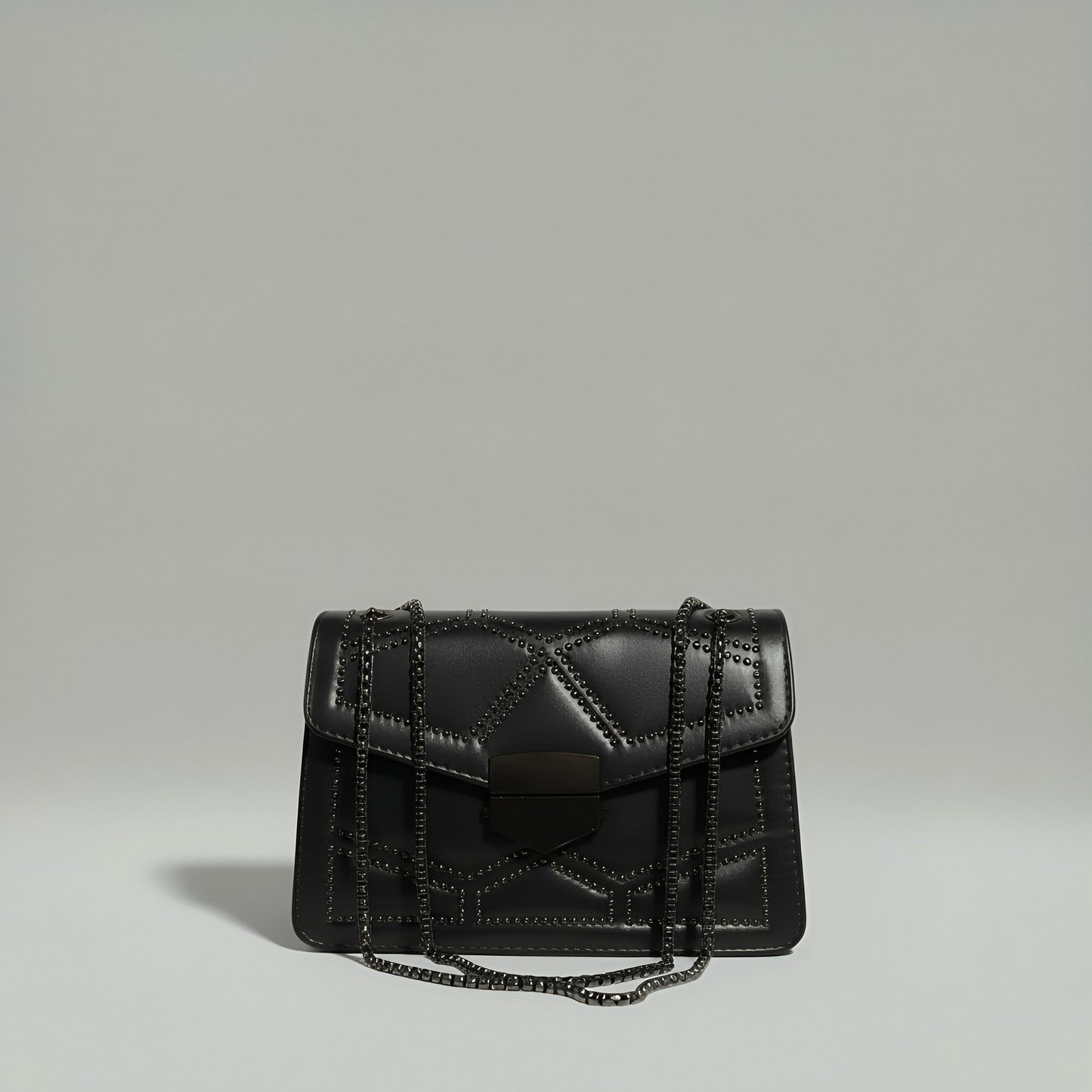 Elegant Aura Crossbody Bag – Chic Chain Strap & Luxurious Leather | Rotta