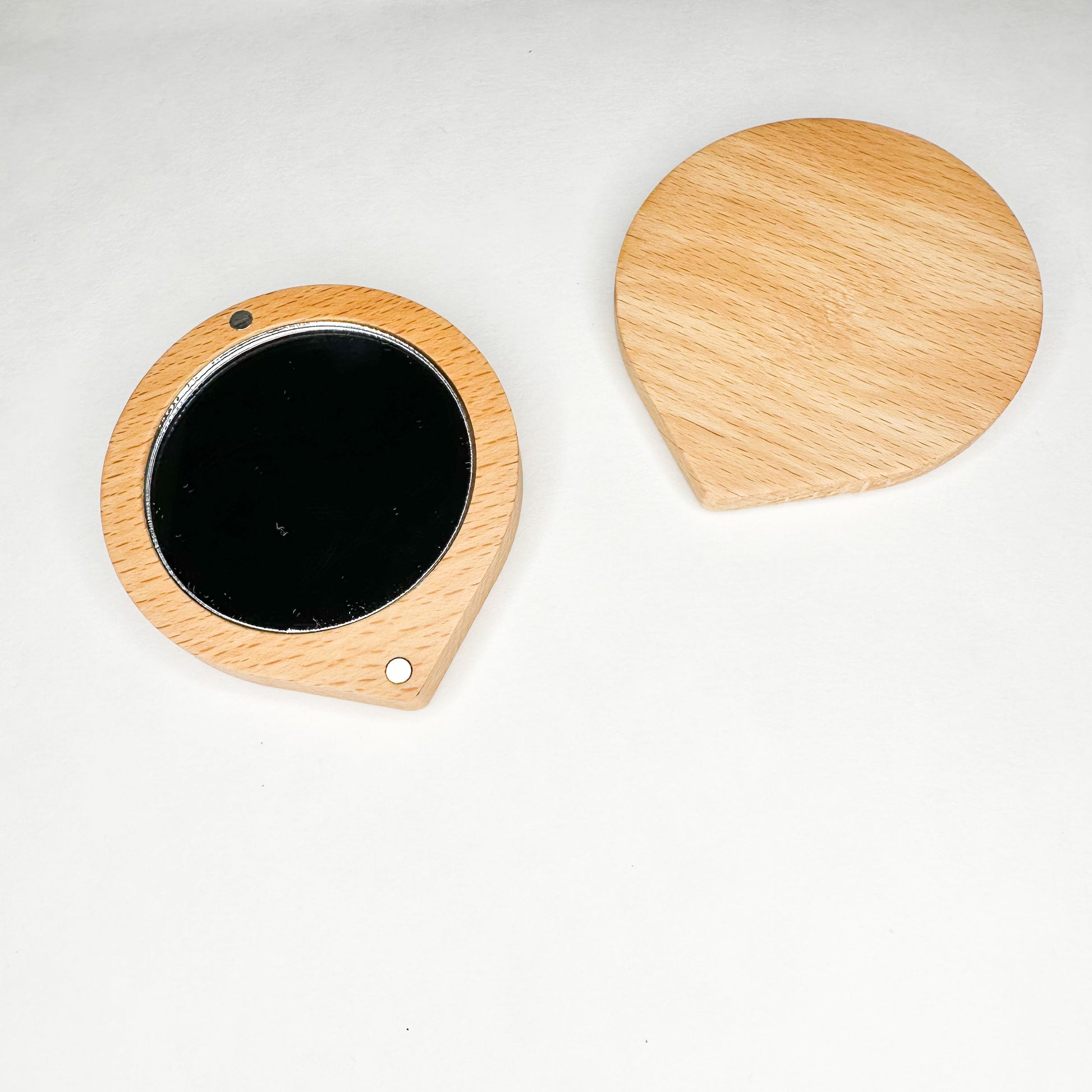 Eco-Chic Portable Makeup Mirror-2