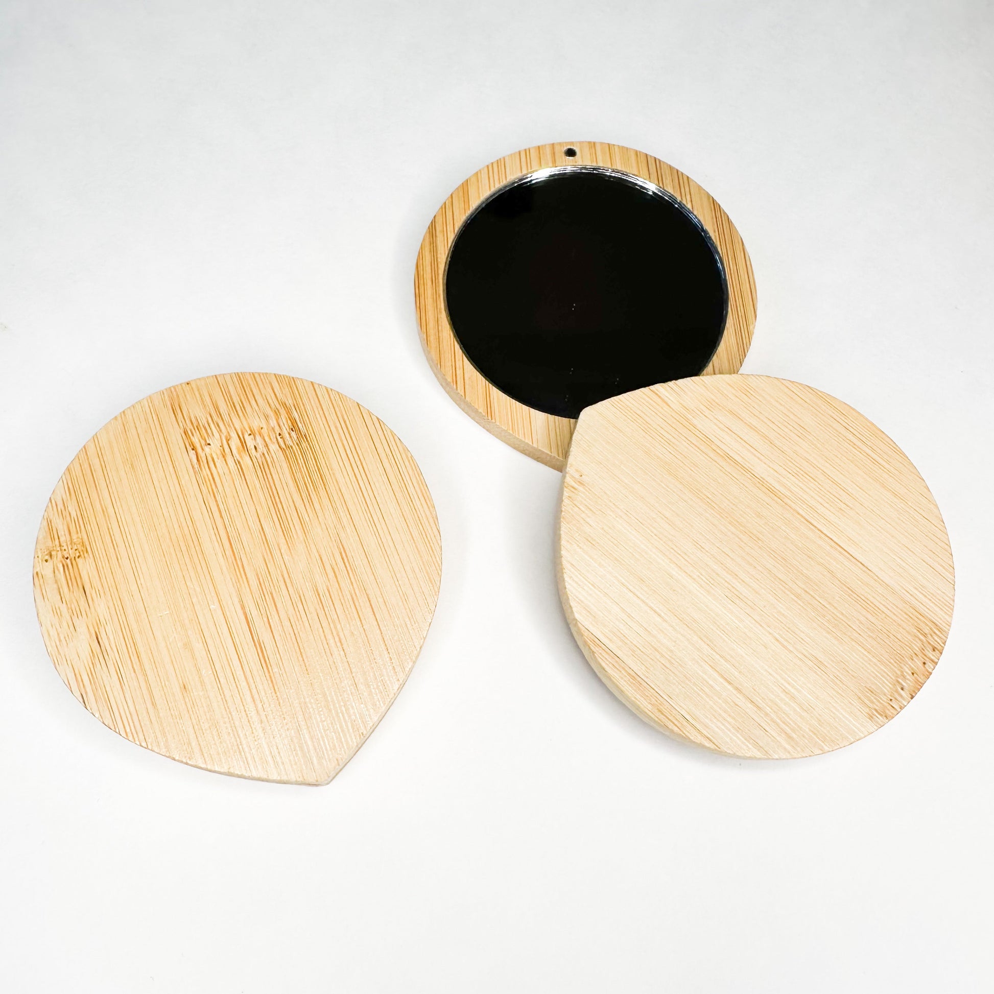 Plastic-Free Bamboo Makeup Mirror-2