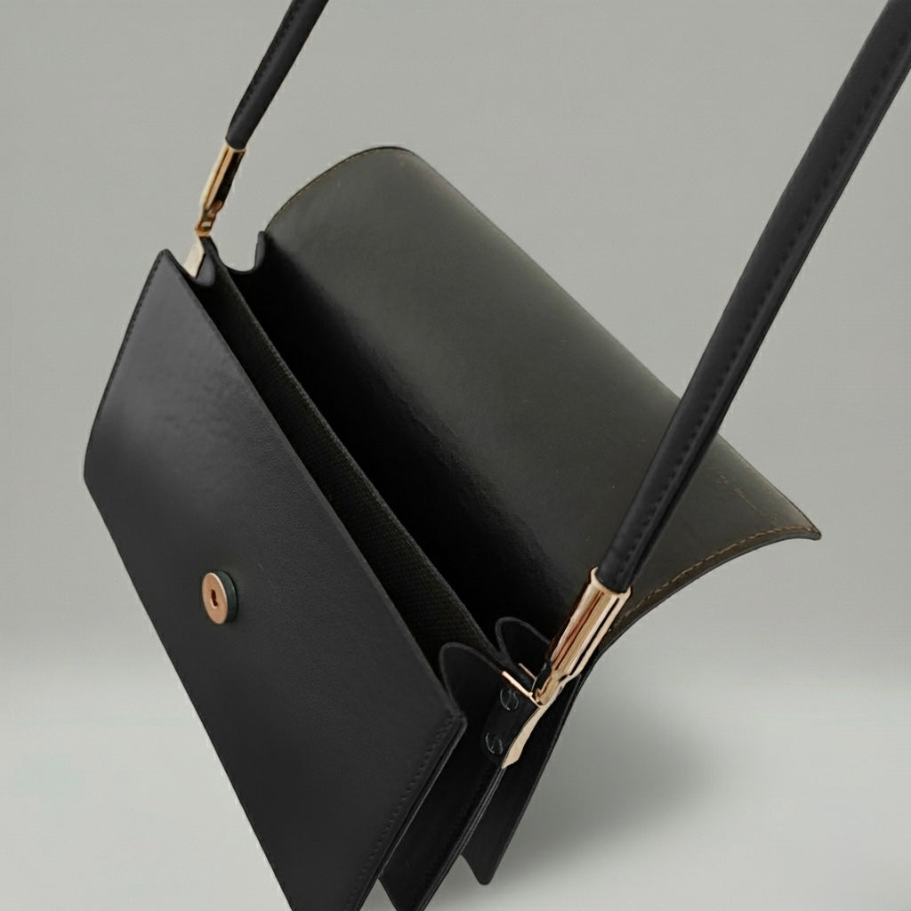 SOHO - Elegant Leather Envelope Crossbody Bag – Classic Black & Terracotta Brown