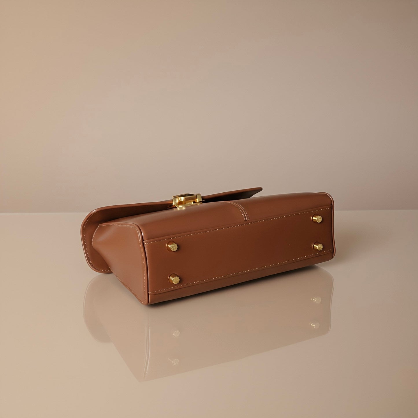 Lumis Leather Bag – Luxury Cowhide Leather Handbag for Timeless Elegance