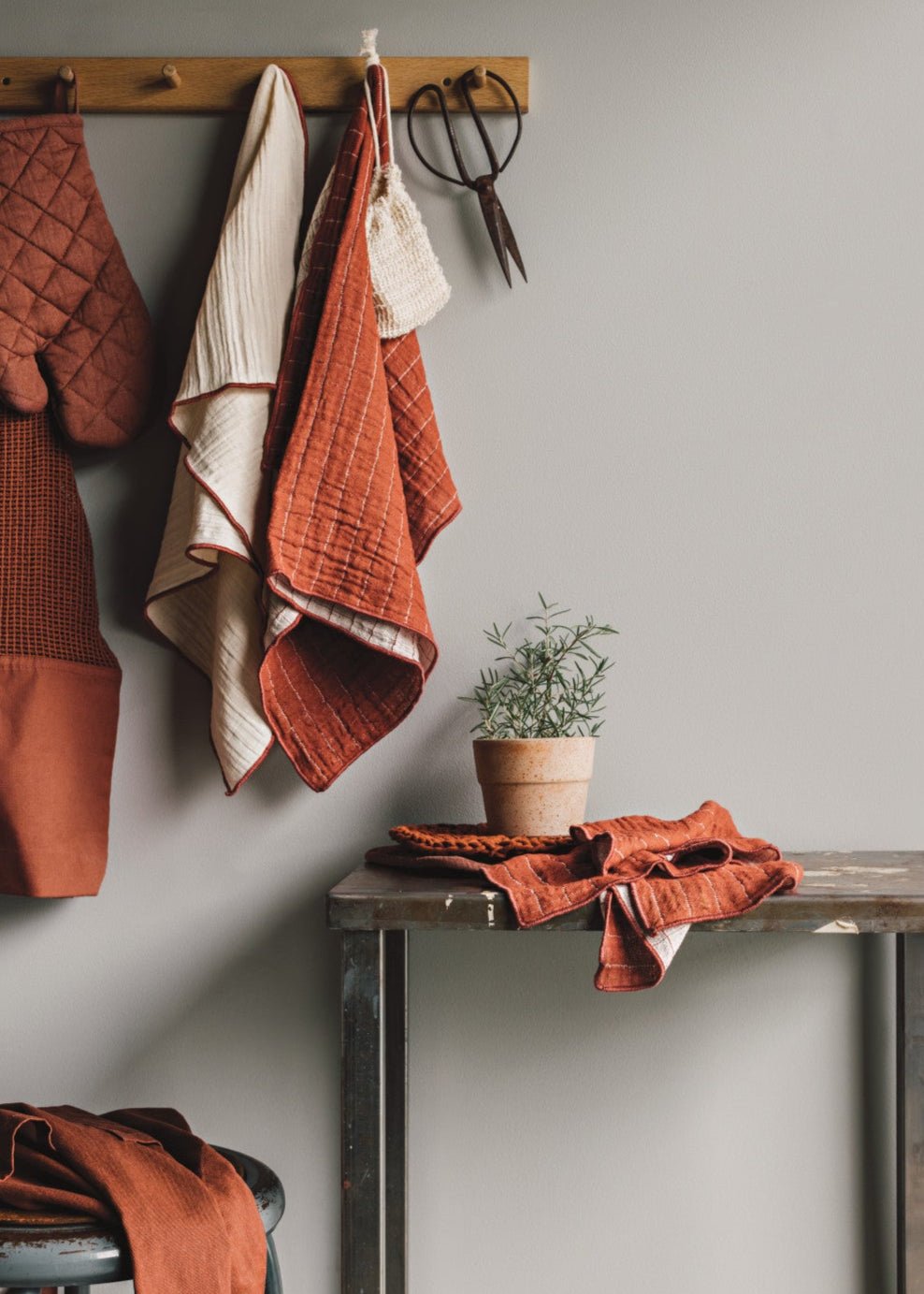 Stonewash Mitt - Terracotta